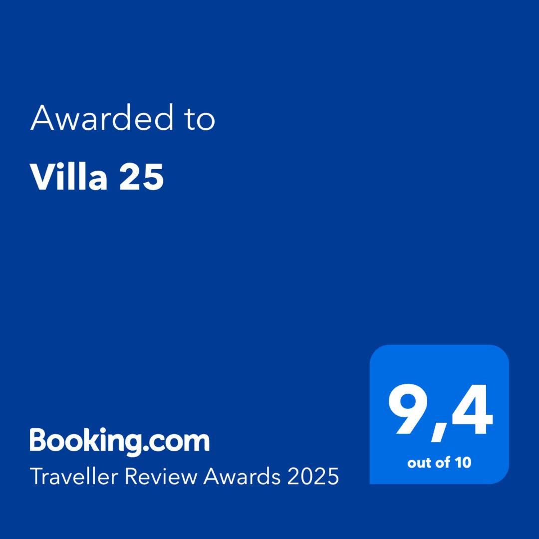 Villa 25 Cabra Luaran gambar